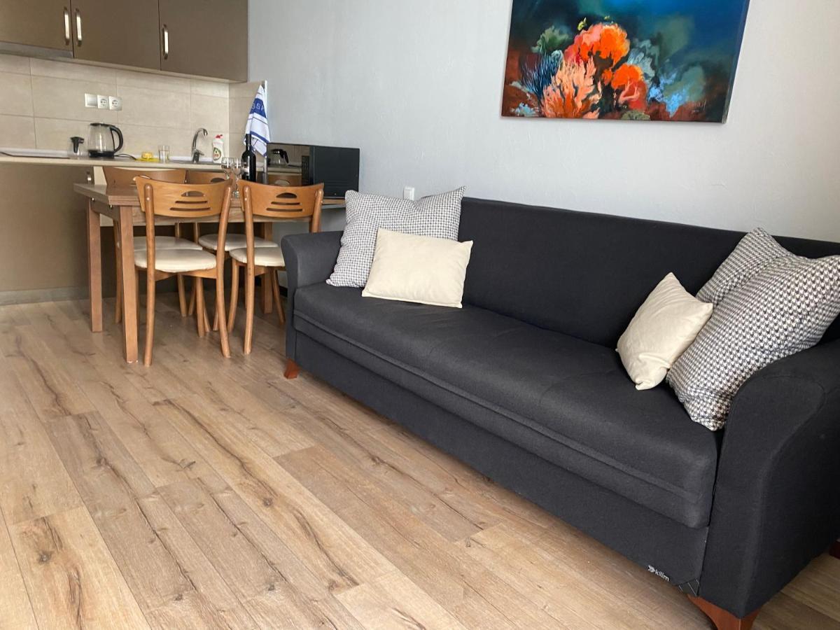 Sea Towers 2 Room Apartment Batumi Exterior photo